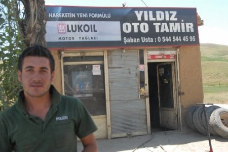 Başkaleli lastik tamircisi, Büyükelçi Ricciardone ile şöhret oldu