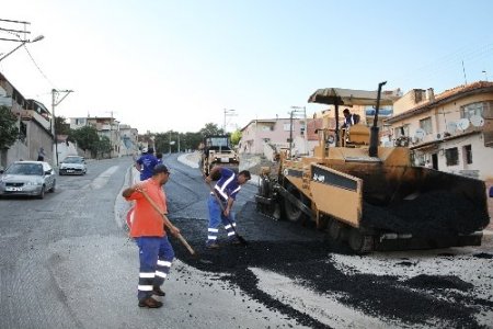 Bornova’da 100 bin ton asfaltla 114 kilometre yol yapıldı