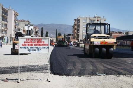 Bornova’da 100 bin ton asfaltla 114 kilometre yol yapıldı