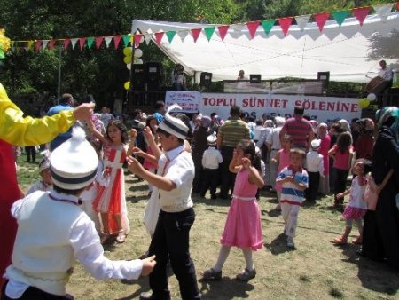 Boyabat Belediyesi'nin sünnet şöleninde 165 çocuk sünnet oldu