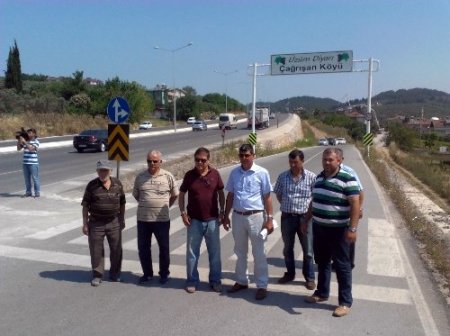 Çağrışan köyü çıkış yolu istiyor