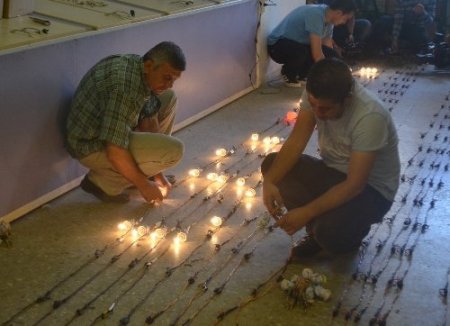 Camilerin gerdanlığı mahyalar Ramazan’a hazır