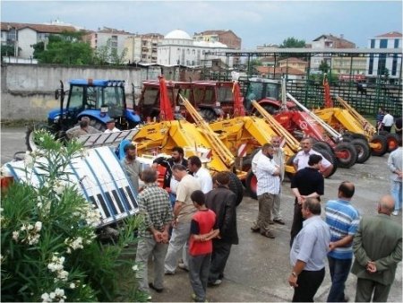 Çiftçilere makine ekipman desteği müracaatları başladı