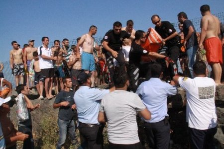 Denizde boğulma tehlikesi geçiren çocuğu kurtardı, hayatını kaybetti