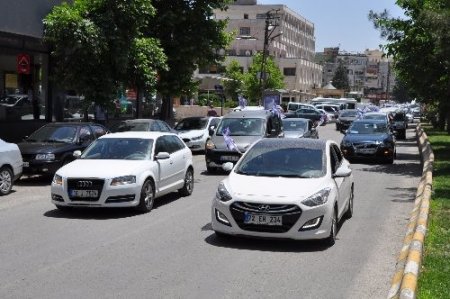 Dünya Çocukları'na coşkulu karşılama