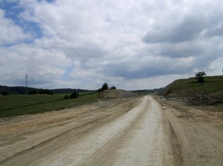 Eflani-Pınarbaşı arasında yol çalışması devam ediyor