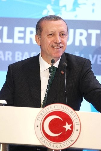 Erdoğan: Artık gündemi belirlenen değil gündem belirleyen bir Türkiye var