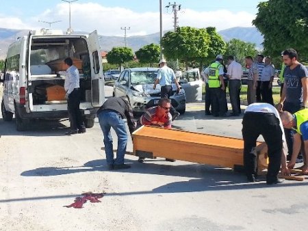 Ereğli'de trafik kazası: 2 ölü