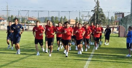 Eskişehirspor, sezonun ilk antrenmanını yaptı