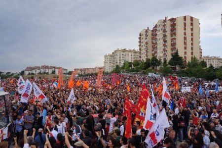 Ethem Sarısülük'ün cenazesi cemevinden uğurlandı