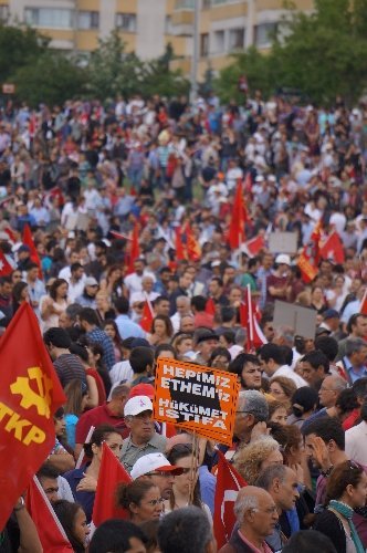 Ethem Sarısülük'ün cenazesi cemevinden uğurlandı