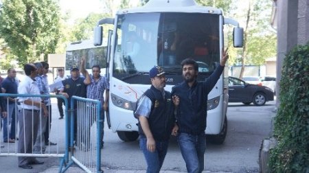 Gezi operasyonu 2. dalgasında gözlatına alınan 23 kişi adliyede