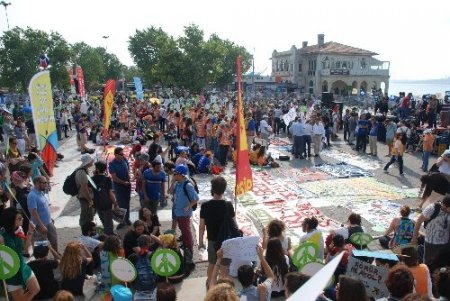 Greenpeace’ten Gezi eylemlerine isimsiz destek