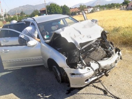 Gurbetçi, takip ettiği gaspçılar kaza yapınca yardım etti