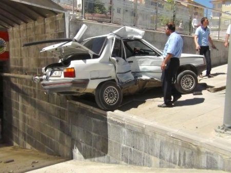 Halk otobüsün freni boşaldı, facia ucuz atlatıldı