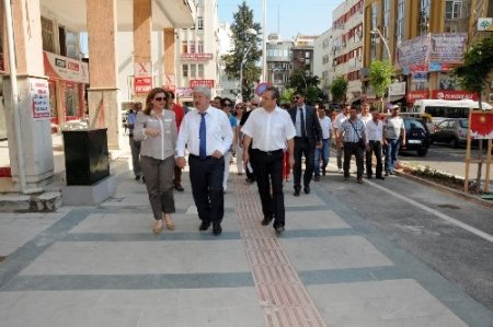 Hasan Subaşı Caddesi'nde yenileme çalışmaları tamamlandı