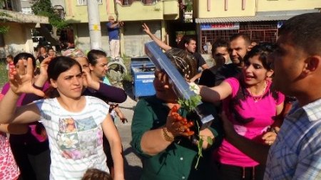 Hatay’da insan zinciri oluşturuldu