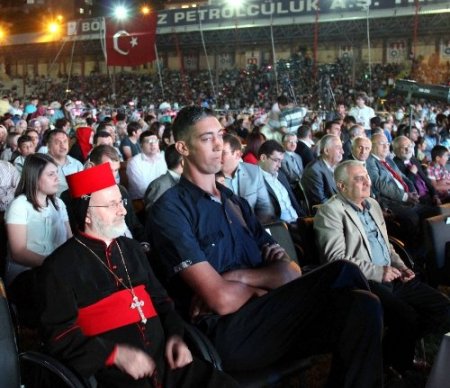 Hoşgörü şehri Mardin'de binlerce kişi dünya çocukları için bir araya geldi