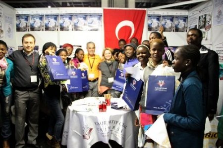 İKÇÜ, Güney Afrika'da eğitim fuarına katıldı