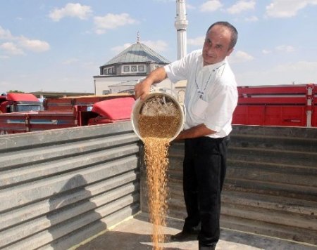 İlahiyat Fakültesi için 'Bir Tuğla da Senin Olsun' kampanyası