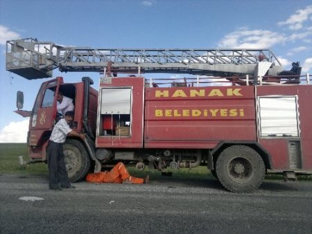 İlçenin tek itfaiye aracı sık bozulduğu için yangın yerine tamirciye gidiyor