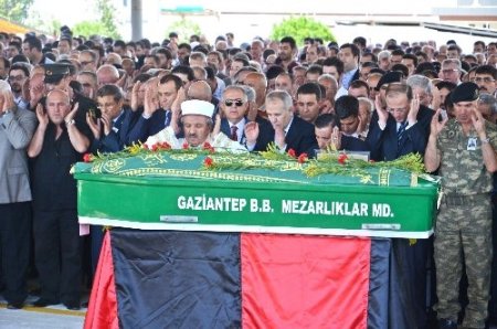 İş adamı Saip Konukoğlu son yolculuğuna uğurlandı