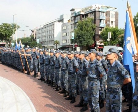 Işıklar Askeri Hava Lisesi öğrencileri kamp için İzmir'e uğurlandı