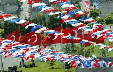 İstanbullular Türkçe şölenine akın akın gelmeye devam ediyor