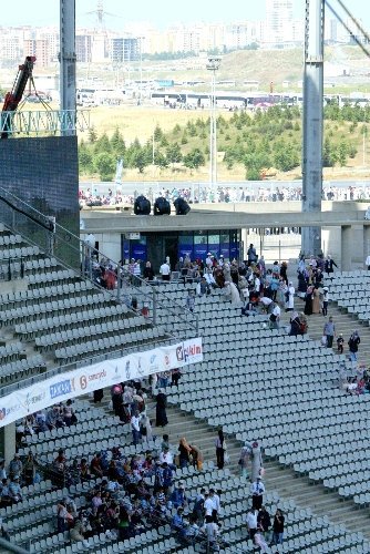 İstanbullular Türkçe şölenine akın akın gelmeye devam ediyor