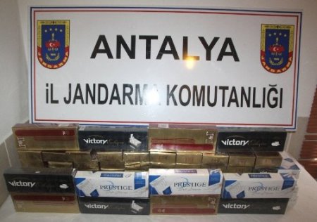 Jandarma, Manavgat'ta bir otobüste 6,5 kilogram esrar ele geçirdi