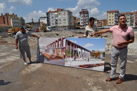 Karesi Gezi Parkı için çadır kurup imza kampanyası başlattılar