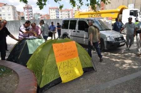 Karesi Gezi Parkı için çadır kurup imza kampanyası başlattılar