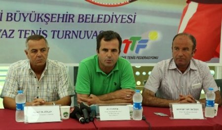 Kayseri Tenis Turnuvası'na ilk kez ev sahipliği yapıyor