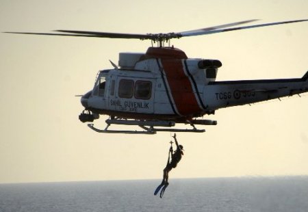 Kıbrıs açıklarında deniz tatbikatı gerçekleştirildi