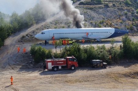 Kıbrıs Şehit Teğmen Caner Gönyeli Tatbikatı'nın kara safhası nefes kesti