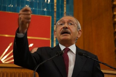 Kılıçdaroğlu: Türkiye'de siyasetçilere gençler 'adam gibi' ders verdi