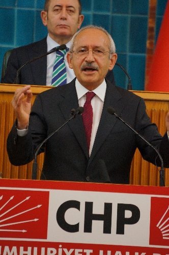 Kılıçdaroğlu: Türkiye'de siyasetçilere gençler 'adam gibi' ders verdi