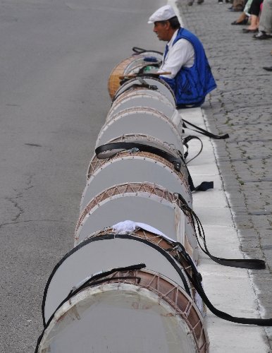 Kırkpınar'da üç kuşak bir arada davul zurna çalışıyor