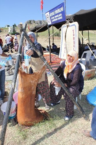 Kötekli Yörükleri, 10 asırlık göç kültürünü Anamas Yaylası'nda canlı tutuyor