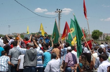 Lice'de karakol protestosunda ölen Yıldırım toprağa verildi