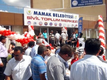 Mamak’a Sivil Toplum Merkezi ve öğrenci yurdu