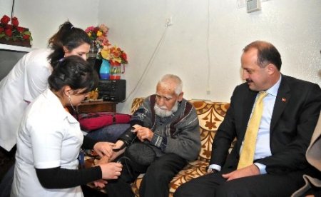 Mamak’ta teknoloji ile ev sağlık hizmeti