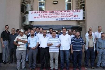 Mardin Belediyesi, işçilerin 25 yıllık alacaklarını sıfırlandı