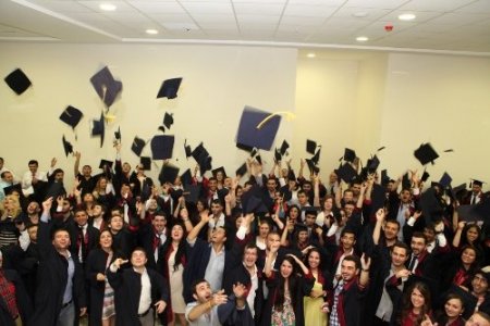 Mühendislik Mimarlık Fakültesi'nde diploma töreni