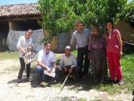 Öğrencilerden yaşlı ve hastalara ziyaret