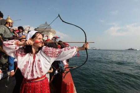 Okçular, İstanbul’da barış ve hoşgörüyü hedef aldı