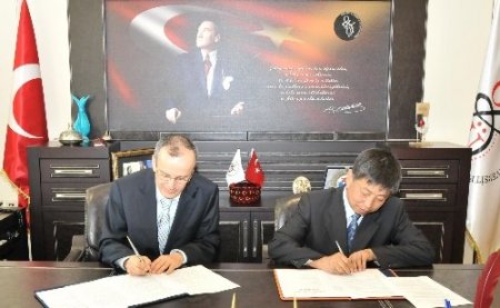 OKÜ ve Çin'in Shenyang üniversitesi arasında işbirliği anlaşması imzalandı