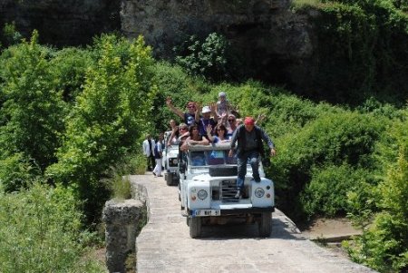 Rus, İngiliz ve Fransızlar, Tarih Düşü turlarıyla Selçuklu eserlerini tanıyor