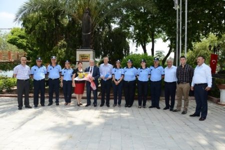 Rütbe alan zabıta ve itfaiye personeli için tören düzenlendi