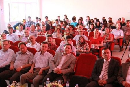 Şairlerin sultanı Necip Fazıl için saygı programı